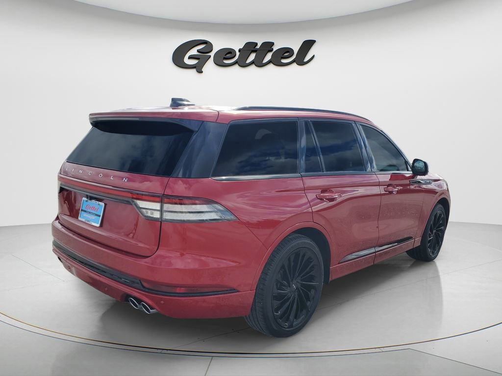 Used 2025 Lincoln Aviator Reserve w/ Luxury Package image 4