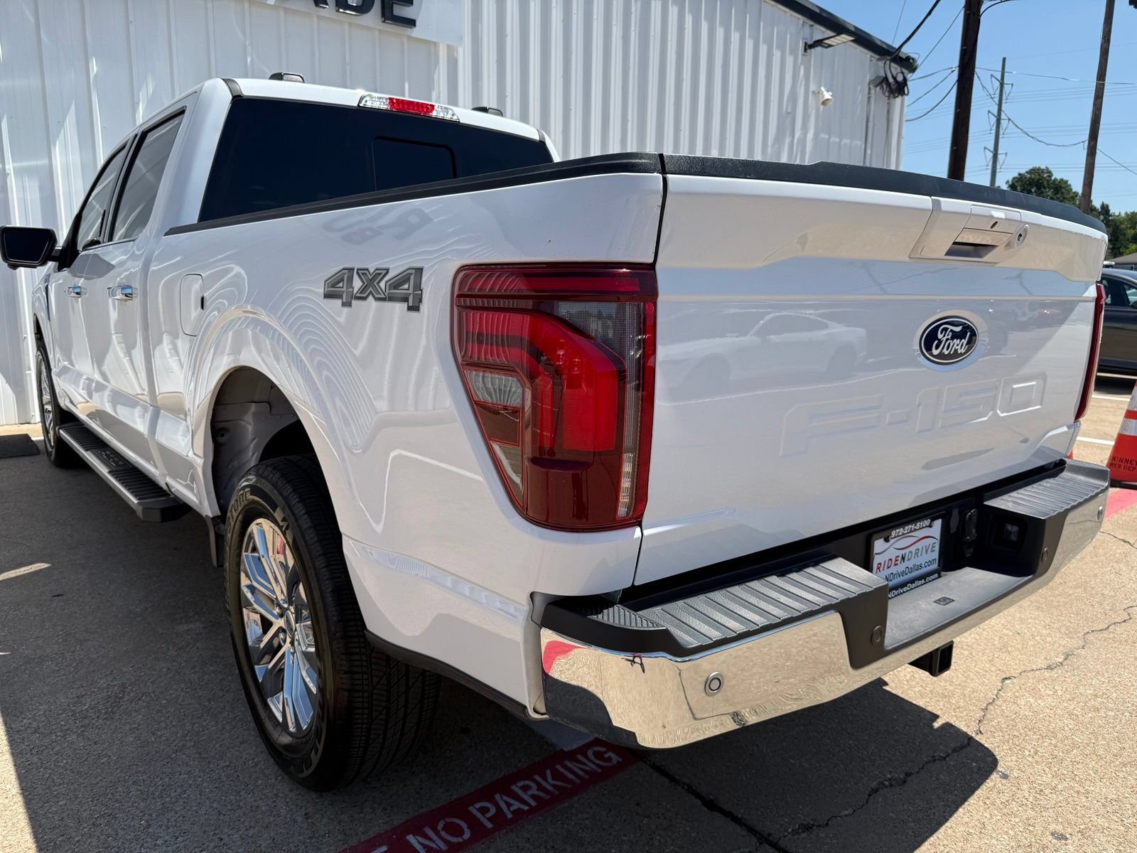 Used 2024 Ford F150 Lariat w/ Tow/Haul Package AWD/4WD image 4