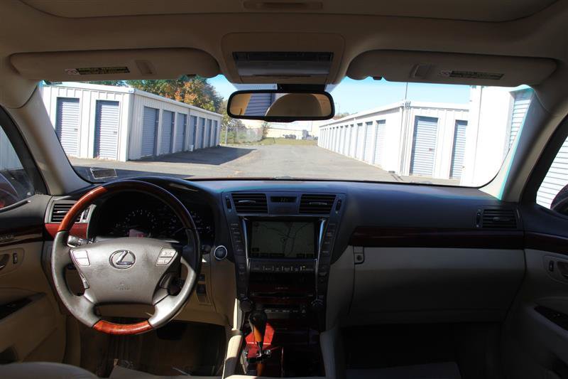 Used 2007 Lexus LS 460 RWD image 24