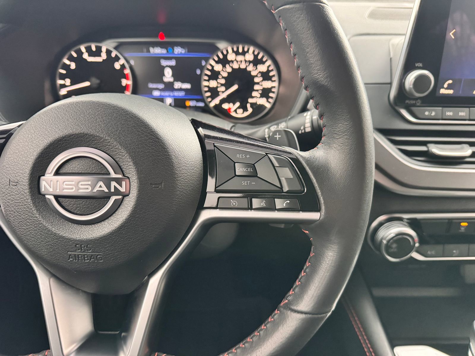 Used 2024 Nissan Altima 2.5 SR image 16