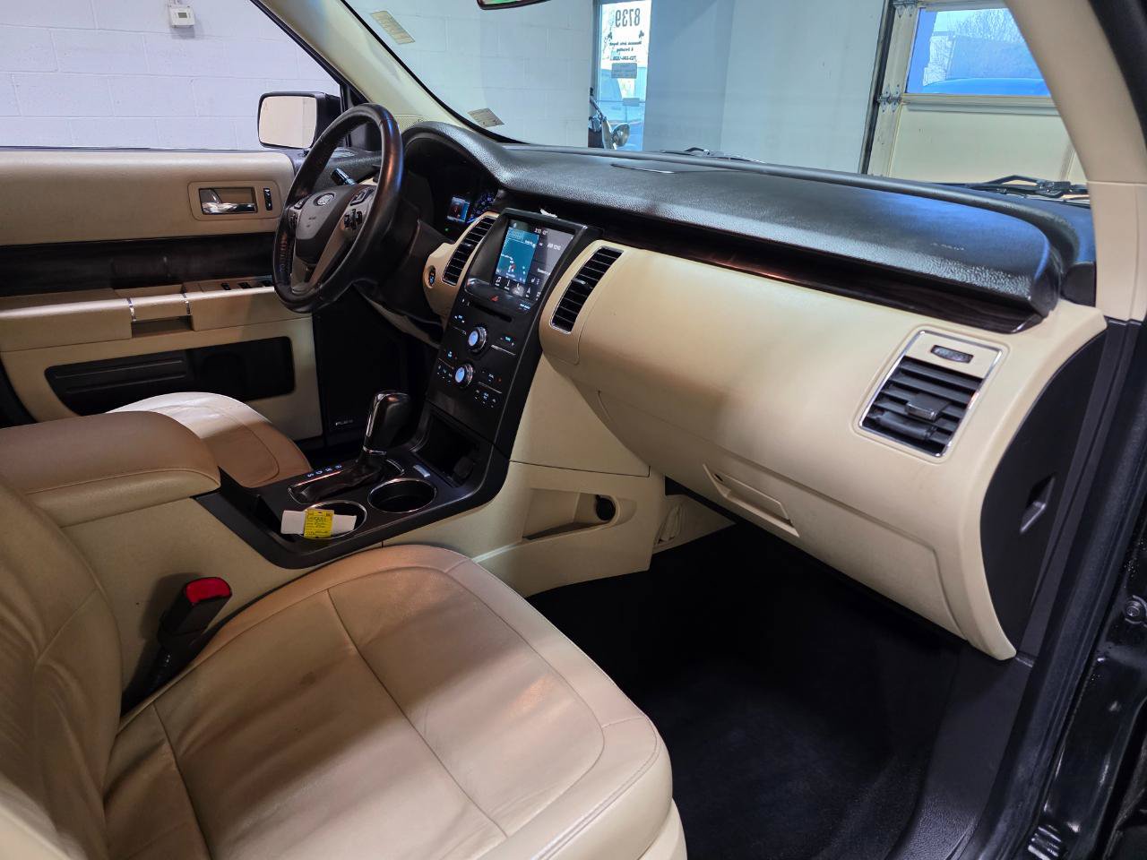 Used 2019 Ford Flex SEL w/ Equipment Group 202A AWD/4WD image 28