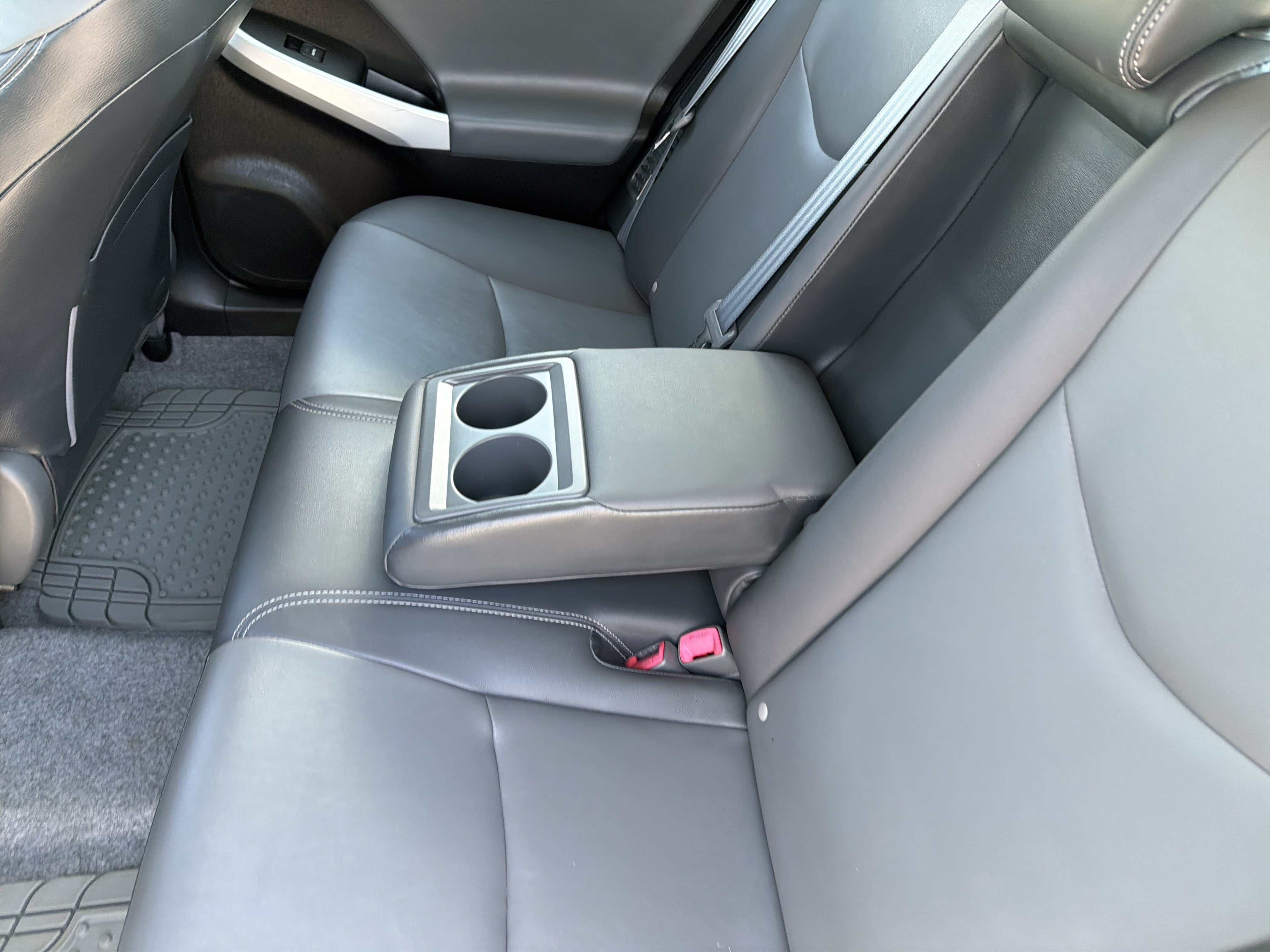 Used 2013 Toyota Prius Four w/ Deluxe Solar Roof Pkg FWD image 48