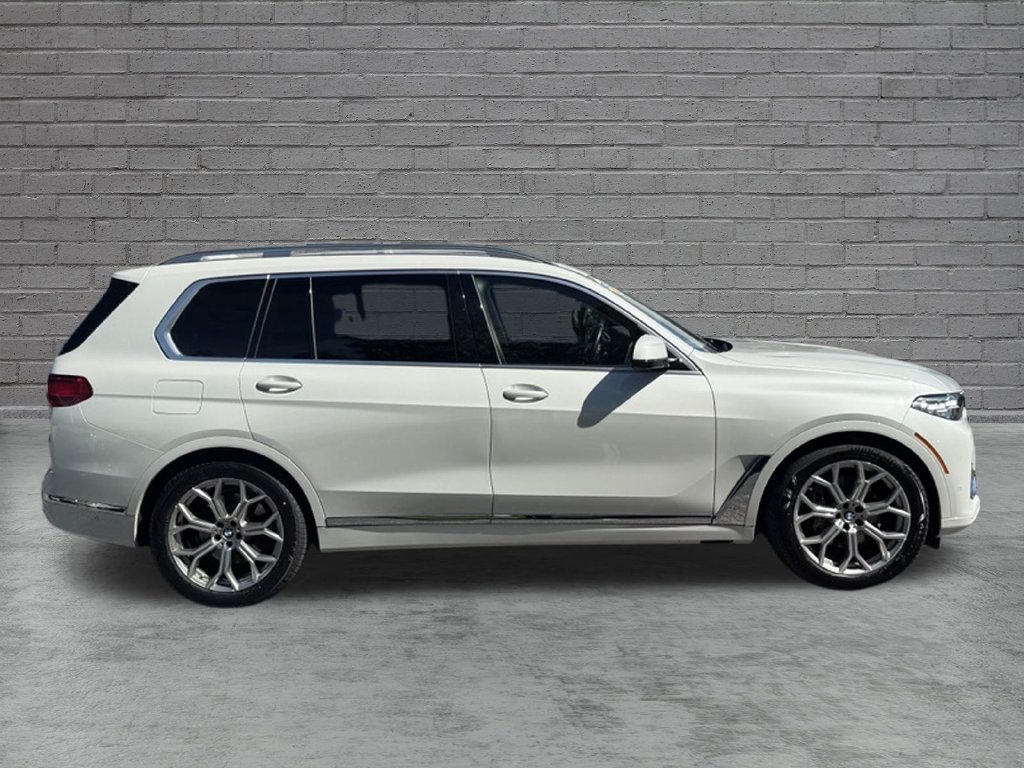 Used 2022 BMW X7 xDrive40i w/ Premium Package AWD/4WD image 9