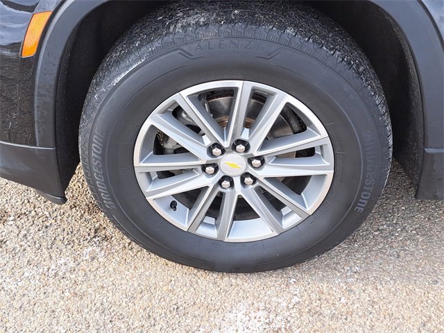 Used 2023 Chevrolet Traverse LT w/ LPO, Floor Liner Package image 9