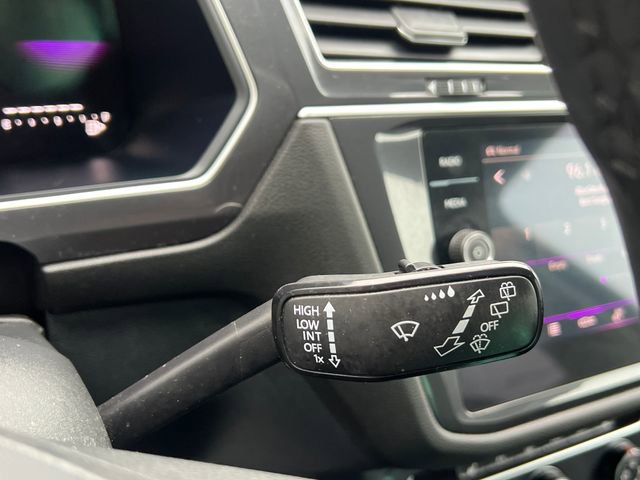 Used 2024 Volkswagen Tiguan Wolfsburg Edition image 29