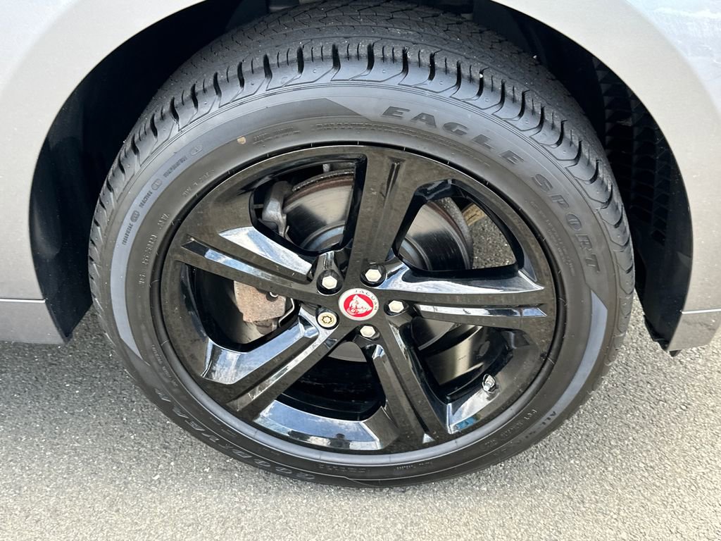 Used 2020 Jaguar F-PACE Checkered Flag AWD/4WD image 7