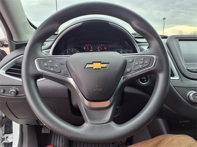 Used 2018 Chevrolet Malibu LS image 65