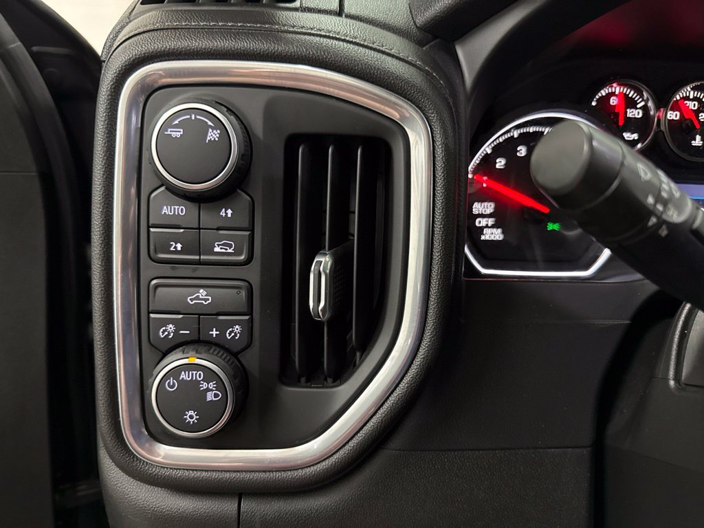 Used 2019 Chevrolet Silverado 1500 LT w/ All-Star Edition AWD/4WD image 17