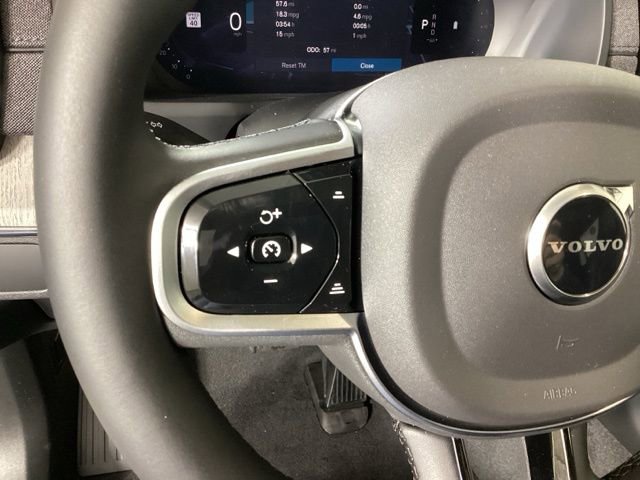 New 2026 Volvo XC90 B6 Ultra w/ Protection Package image 31