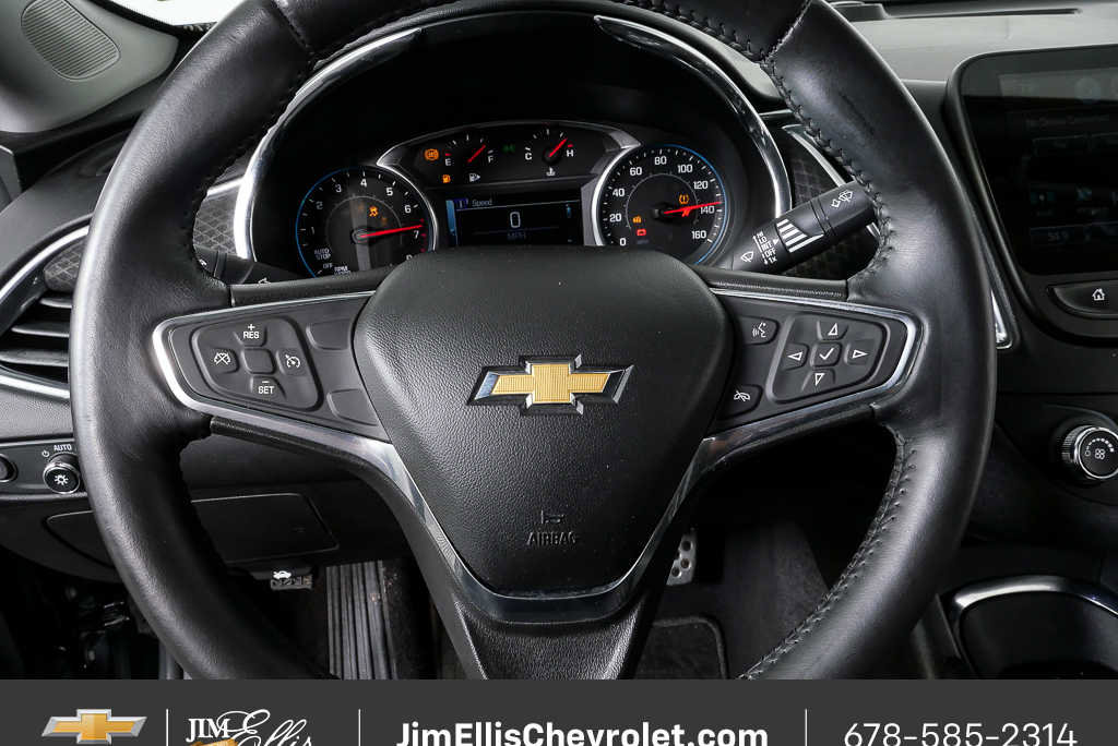 Used 2017 Chevrolet Malibu LT image 8