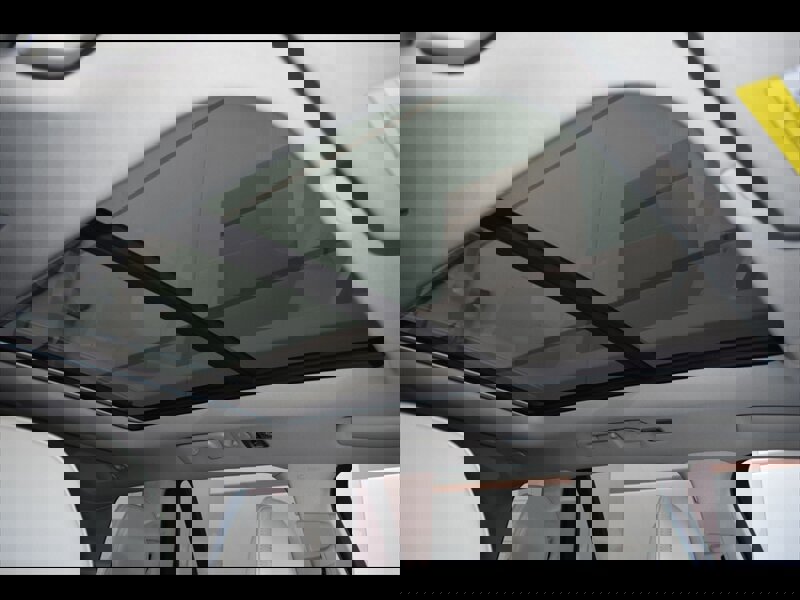 Used 2018 Volvo XC90 T6 Momentum w/ Convenience Package image 36