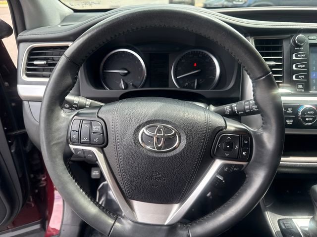 Used 2019 Toyota Highlander Limited Platinum AWD/4WD image 11