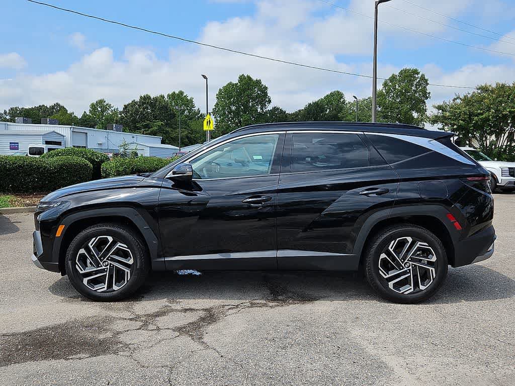 Used 2025 Hyundai Tucson Limited AWD/4WD image 7