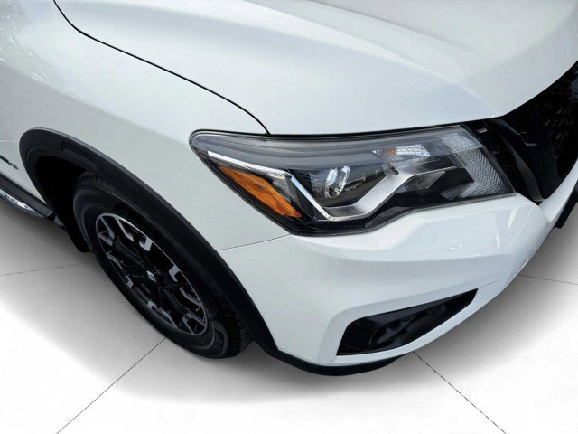 Used 2020 Nissan Pathfinder SL image 9
