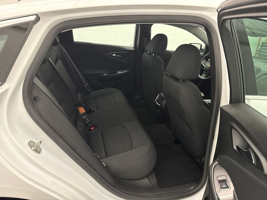 Used 2024 Chevrolet Malibu LT FWD image 35