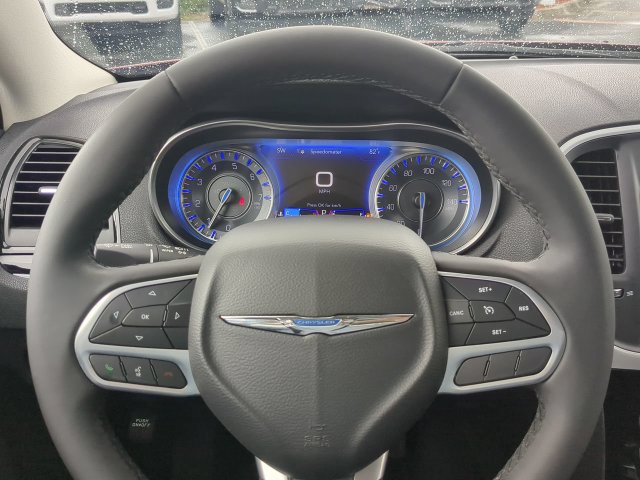 Certified 2023 Chrysler 300 Touring w/ Sport Appearance Package RWD image 29