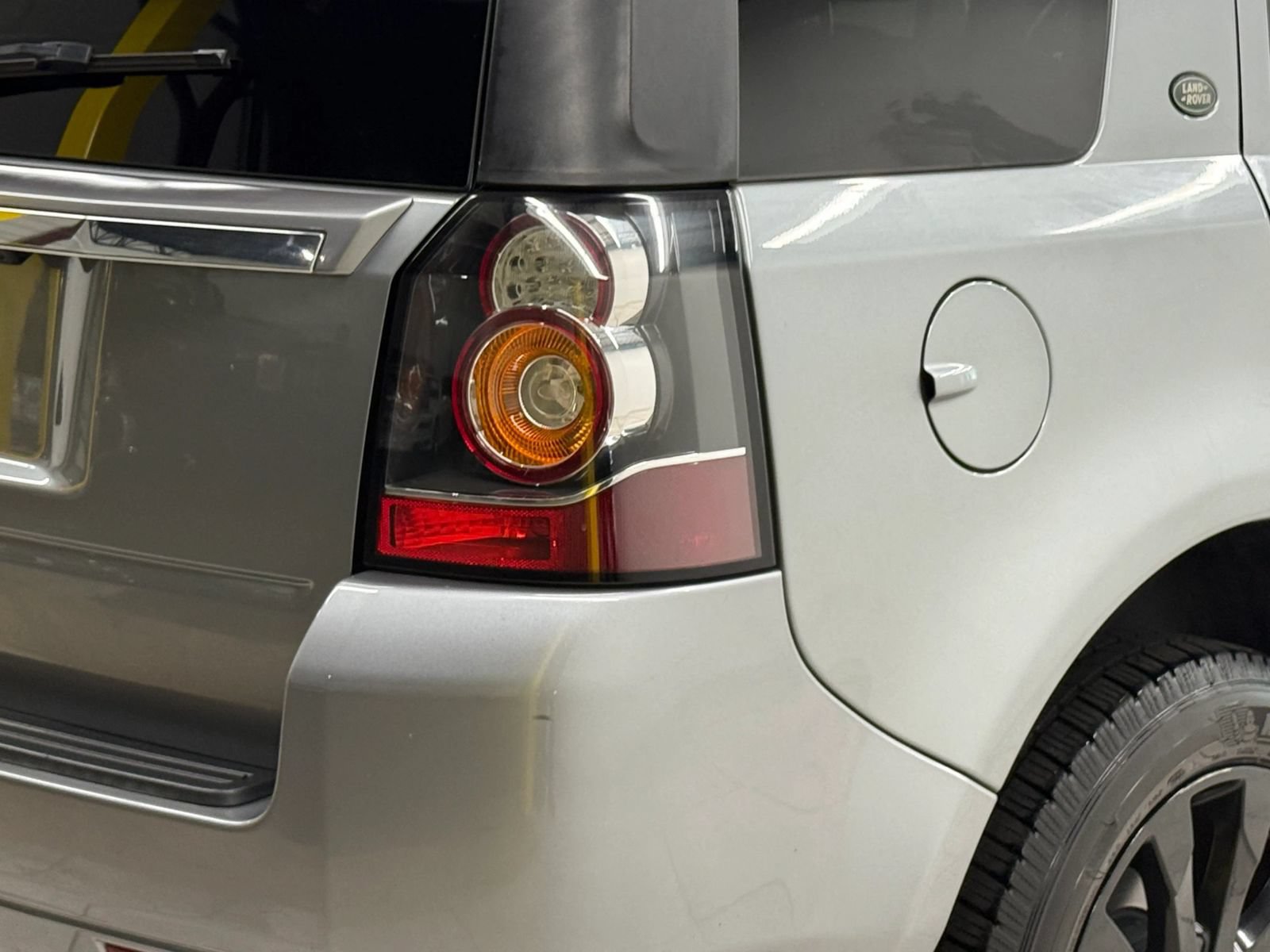 Used 2015 Land Rover LR2 HSE AWD/4WD image 10