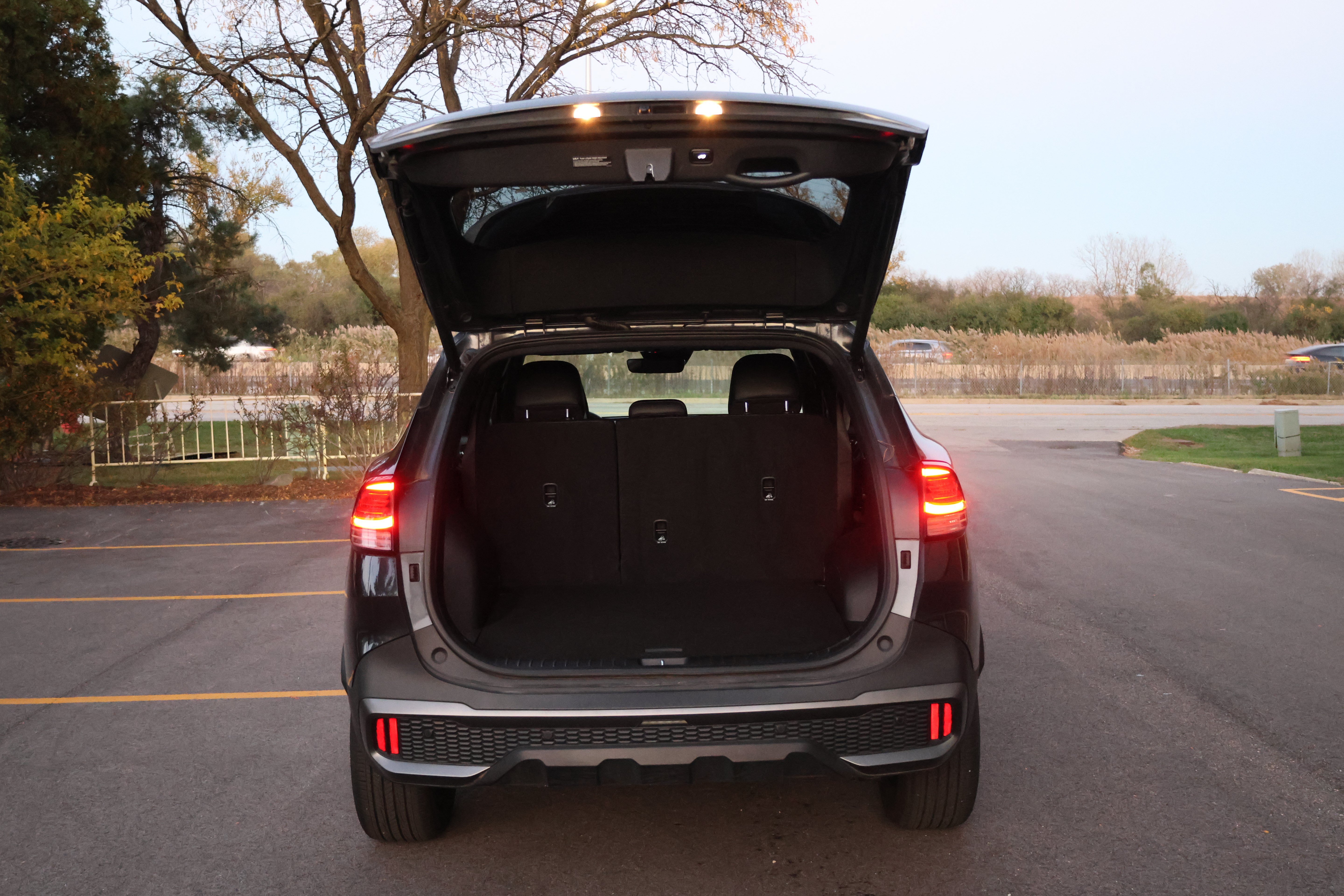 Used 2024 Kia Sportage X-Line w/ X-Line Premium Package AWD/4WD image 5