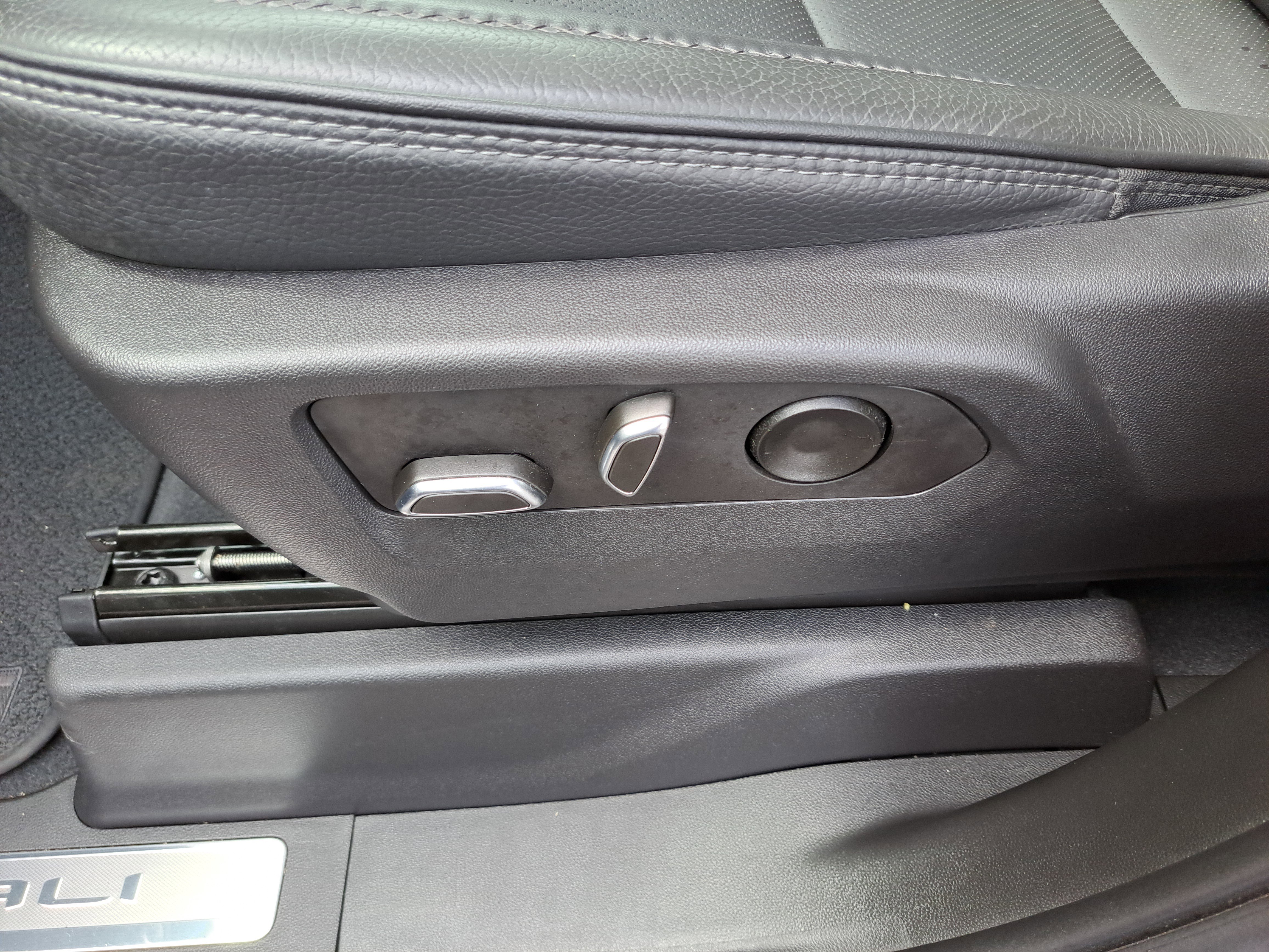 Certified 2023 GMC Sierra 1500 Denali image 13