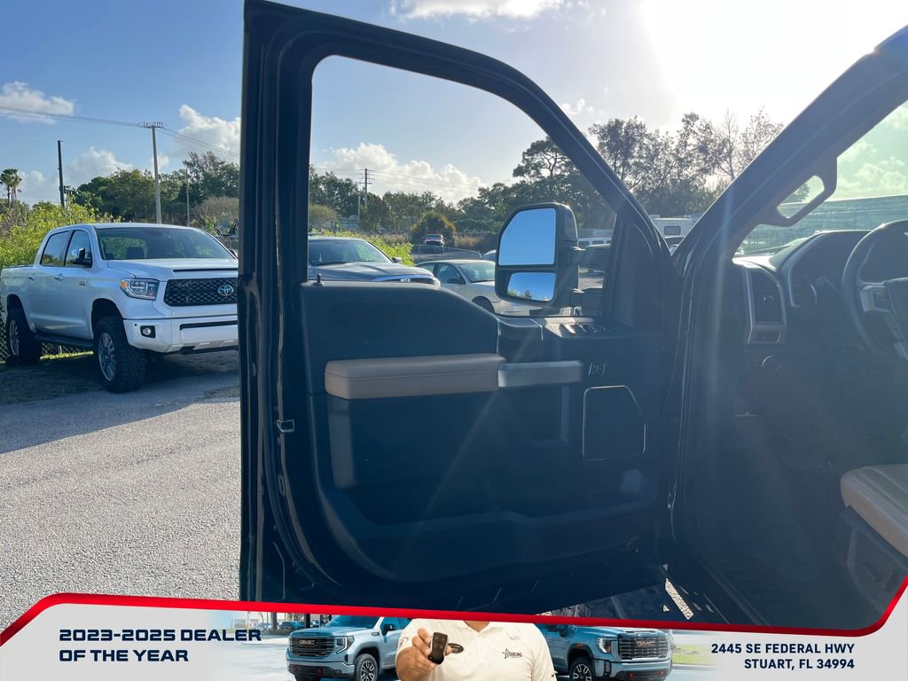 Used 2022 Ford F250 Lariat w/ Tremor Off-Road Package image 11