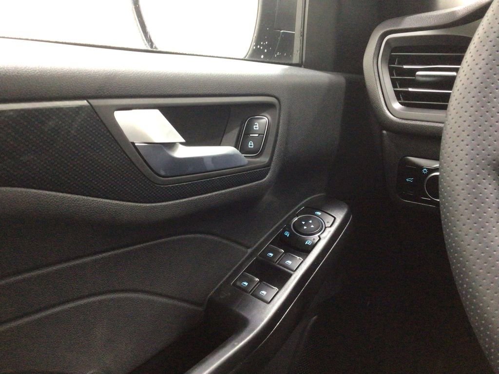 Used 2024 Ford Escape ST-Line w/ Tech Pack #1 image 15