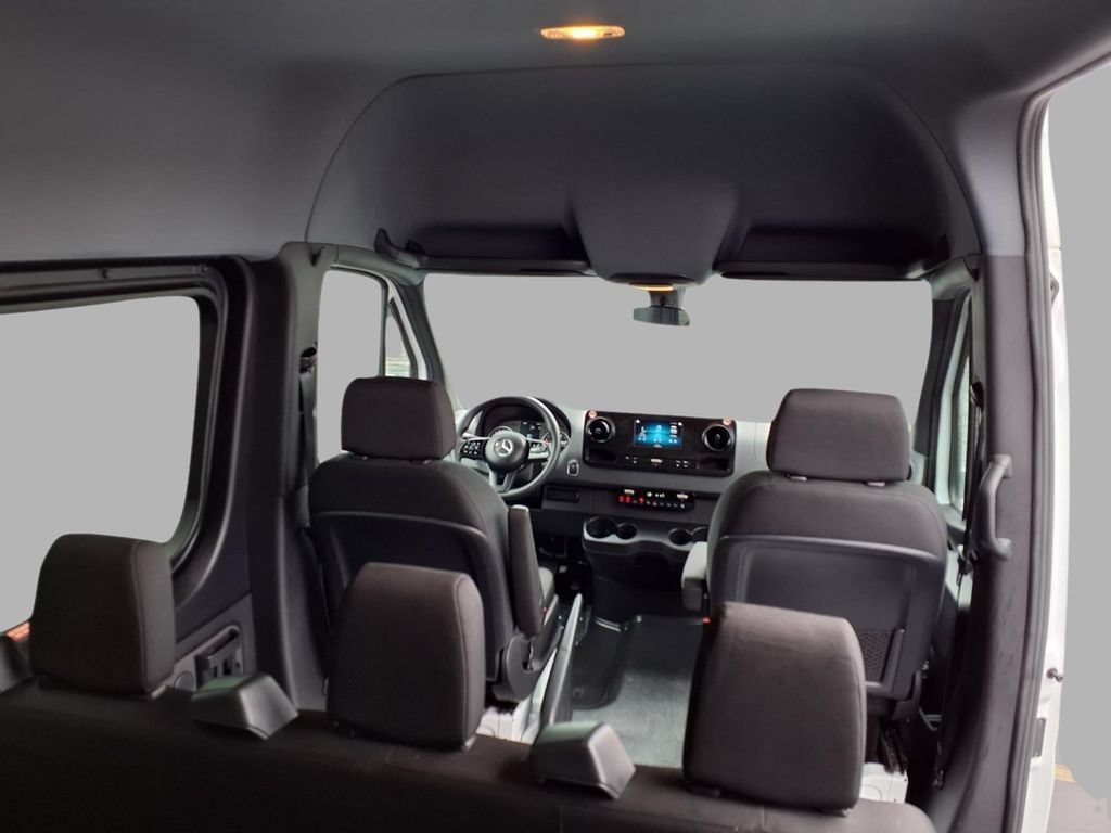 Used 2024 Mercedes-Benz Sprinter 2500 image 22