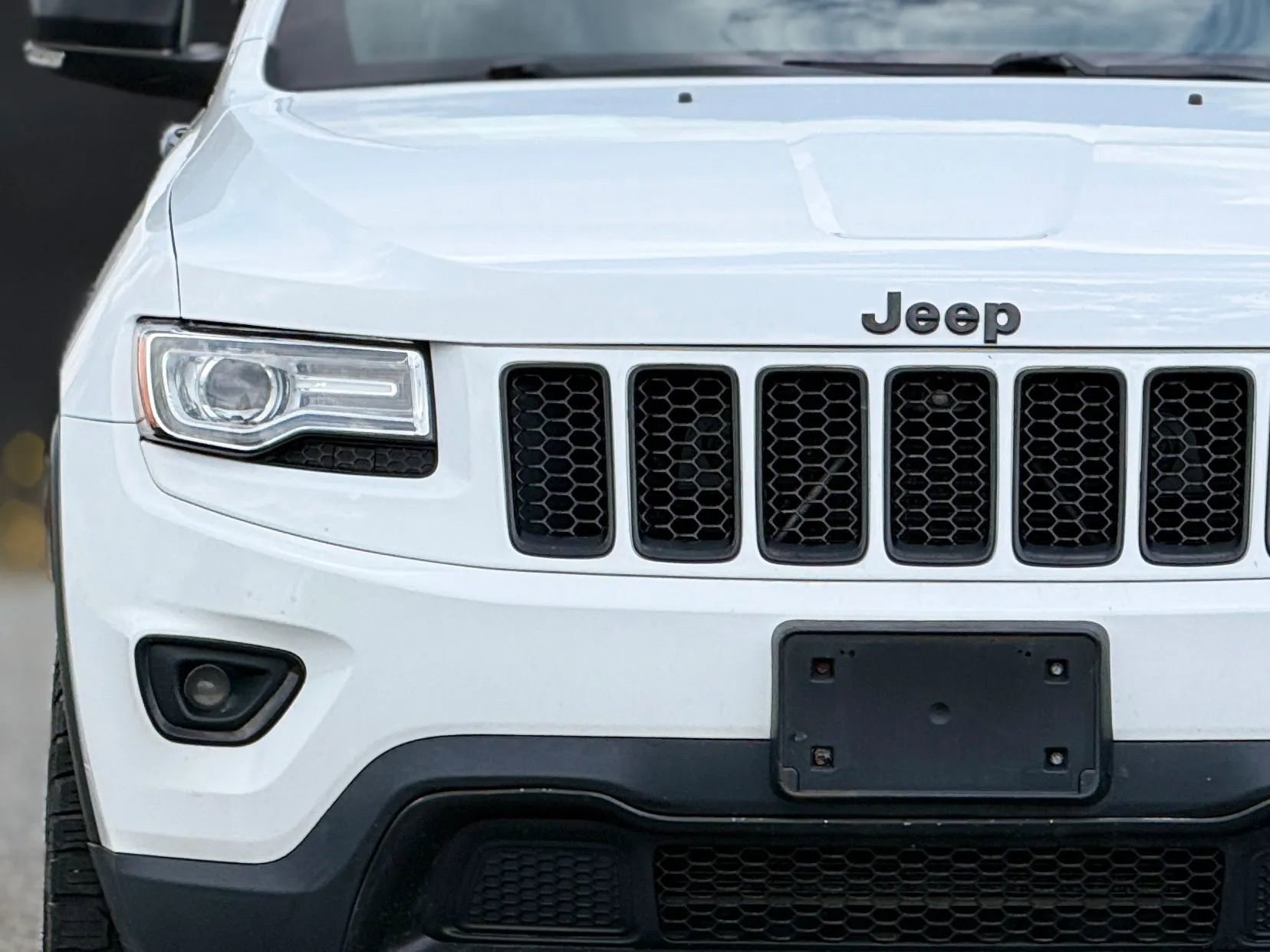 Used 2015 Jeep Grand Cherokee Limited w/ Luxury Group II AWD/4WD image 11
