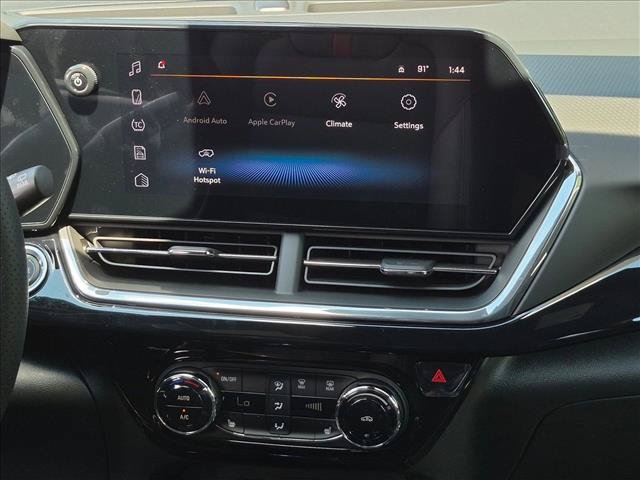 New 2026 Chevrolet Trax RS w/ Sunroof Package FWD image 11