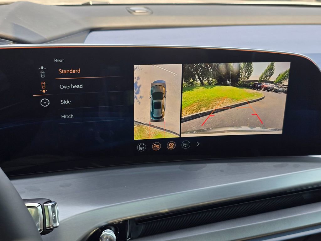 New 2026 Cadillac Vistiq Premium Luxury image 32