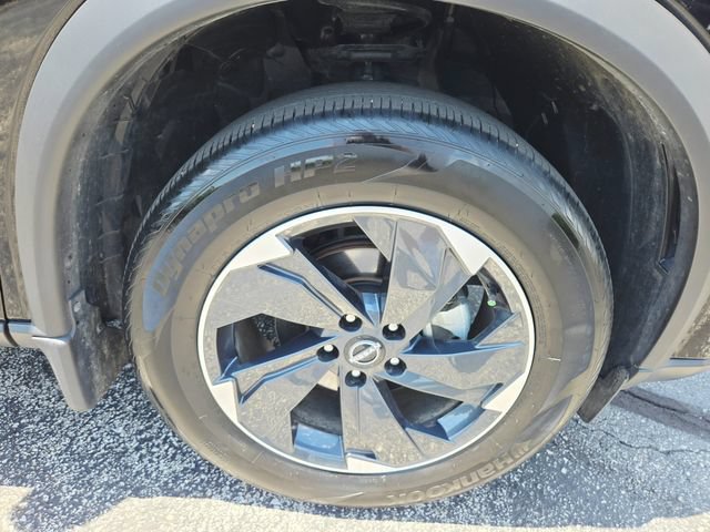 Used 2025 Nissan Rogue SV AWD/4WD image 35