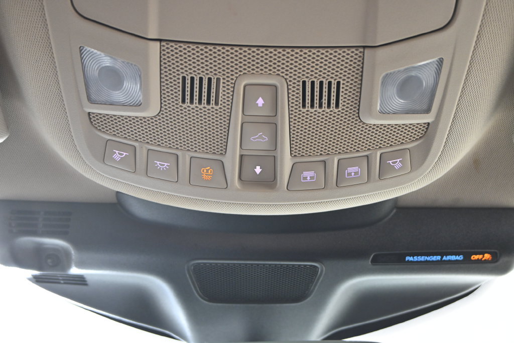 Used 2023 Lincoln Nautilus Reserve AWD/4WD image 33