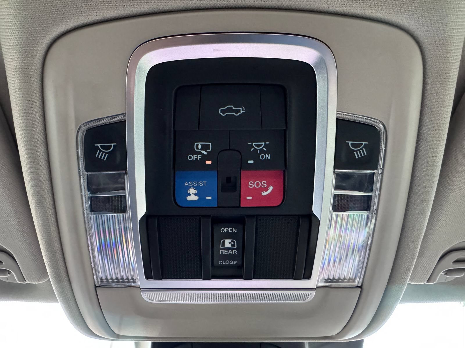 Used 2022 RAM 1500 Laramie AWD/4WD image 26