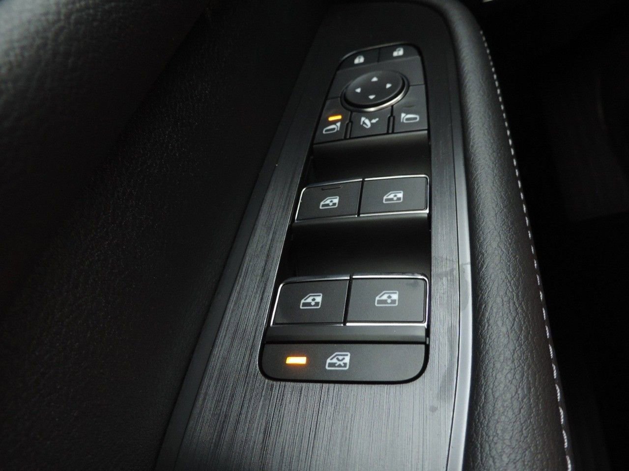 New 2026 Nissan Armada SL image 24