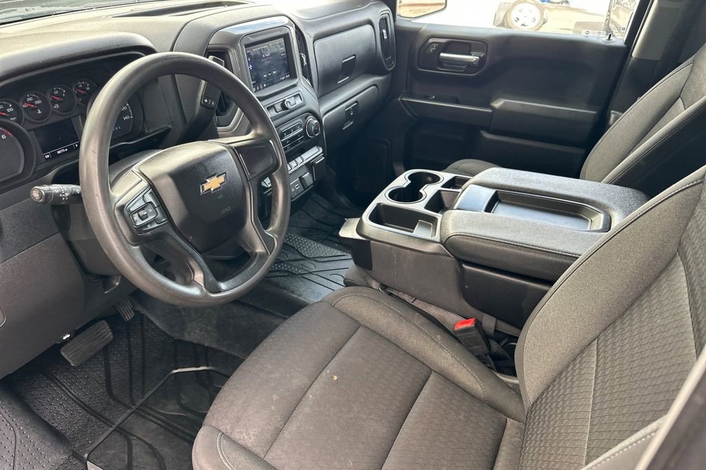 Used 2023 Chevrolet Silverado 1500 Custom AWD/4WD image 9