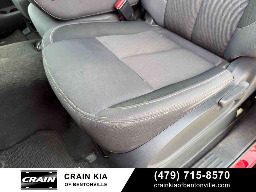 Used 2022 Nissan Titan SV AWD/4WD image 22
