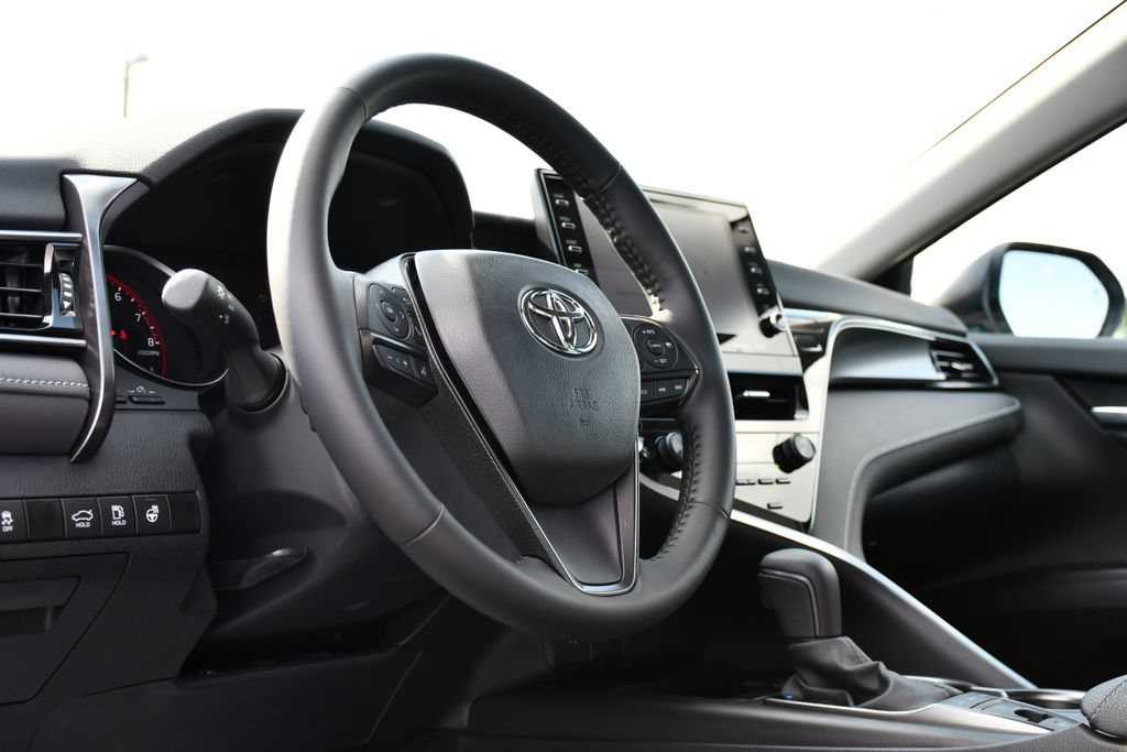 Used 2024 Toyota Camry XSE w/ Cold Weather Package FWD image 14