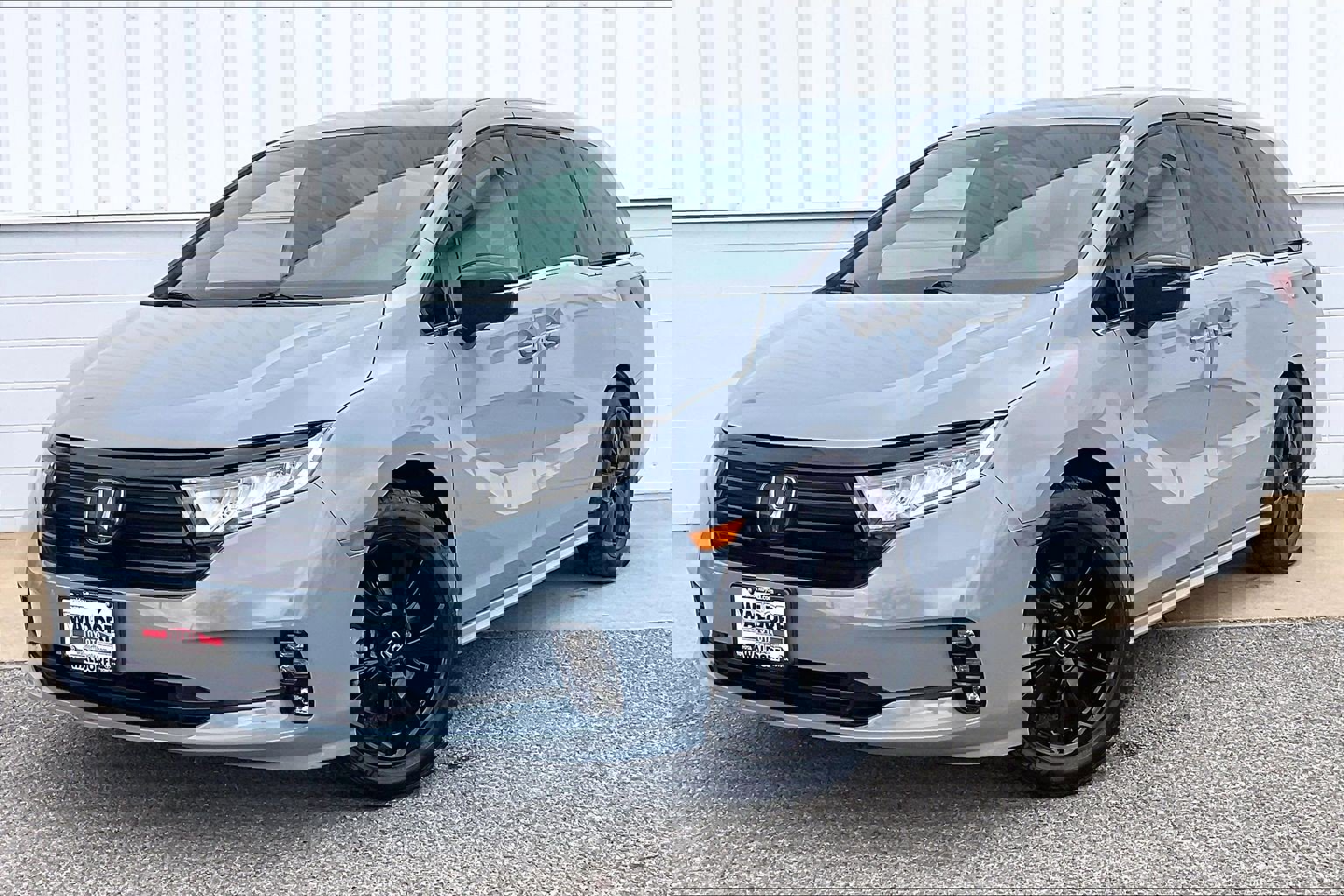 Used 2023 Honda Odyssey Sport image 2