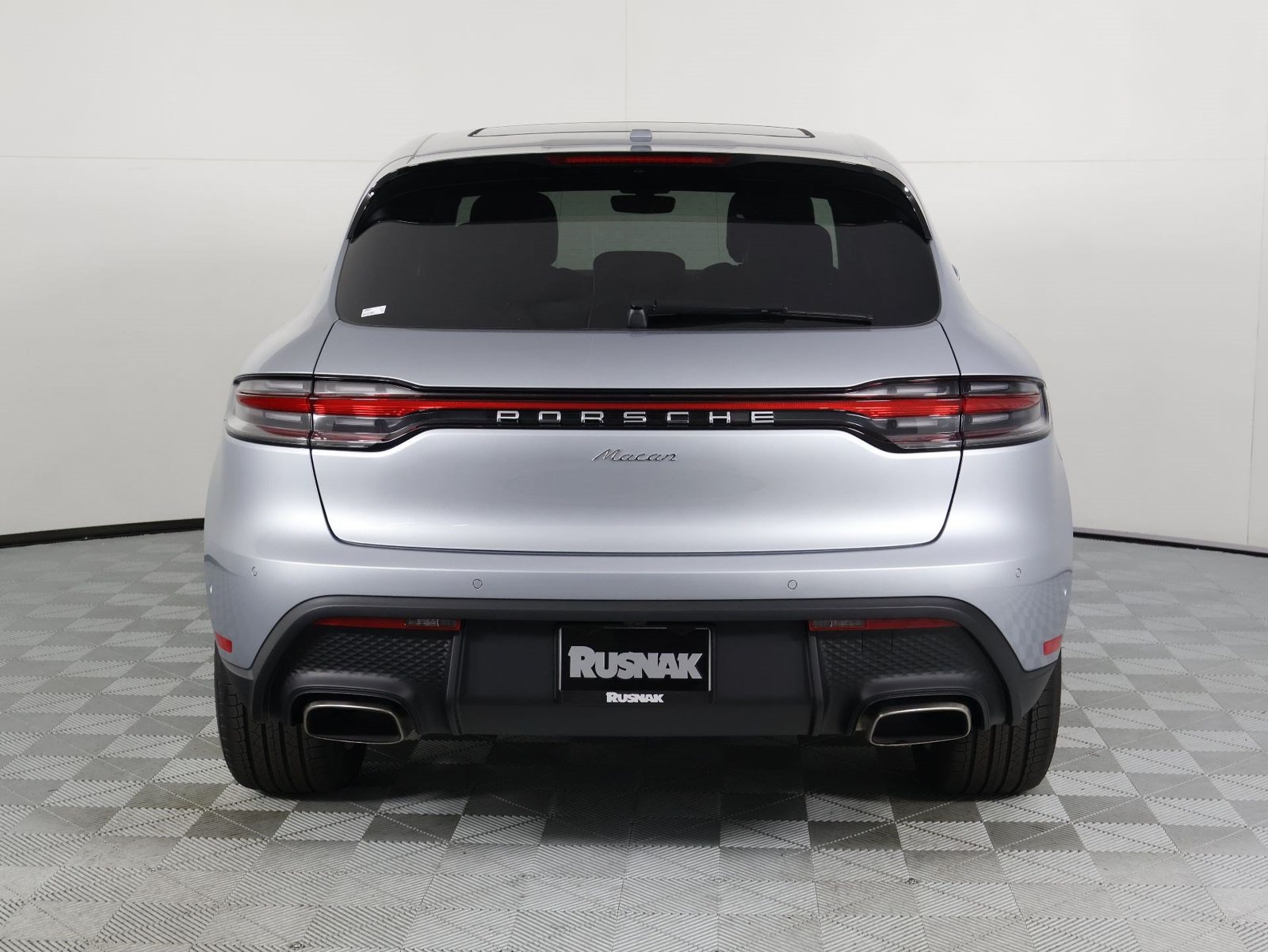 New 2026 Porsche Macan AWD/4WD image 6