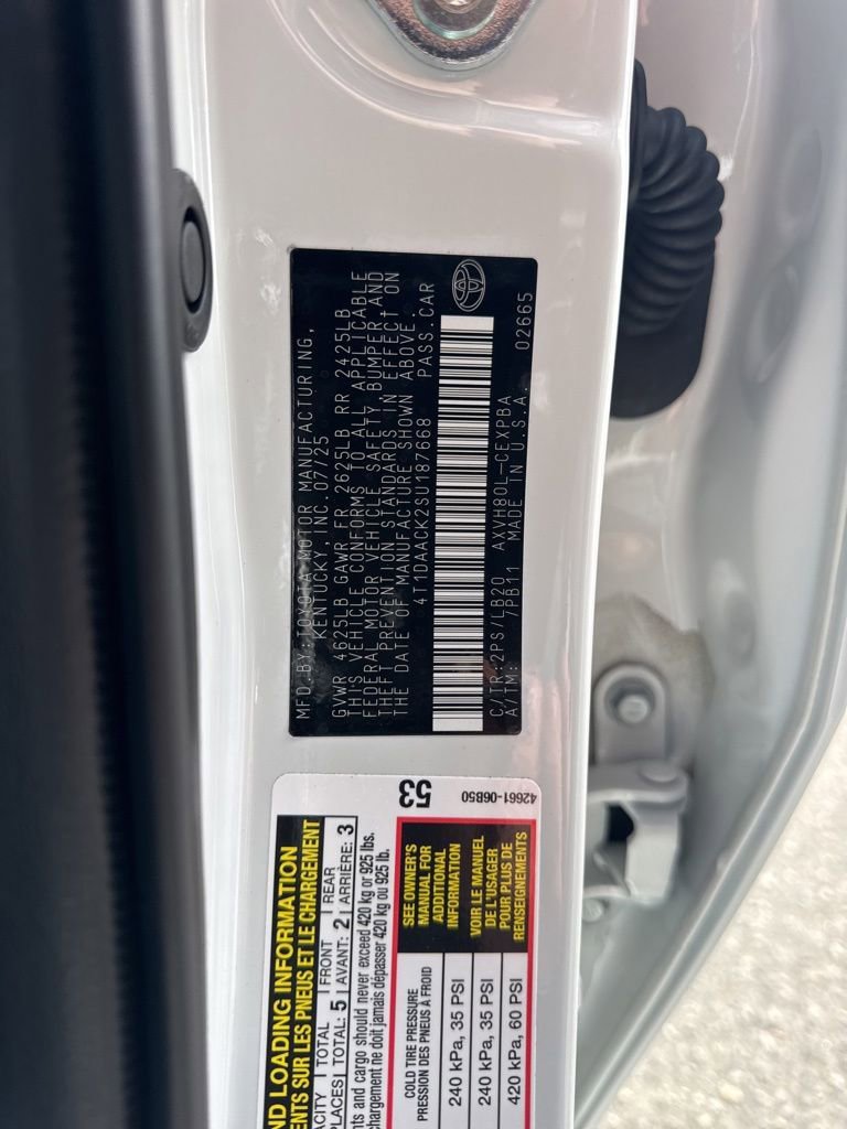 Used 2025 Toyota Camry XSE FWD image 38