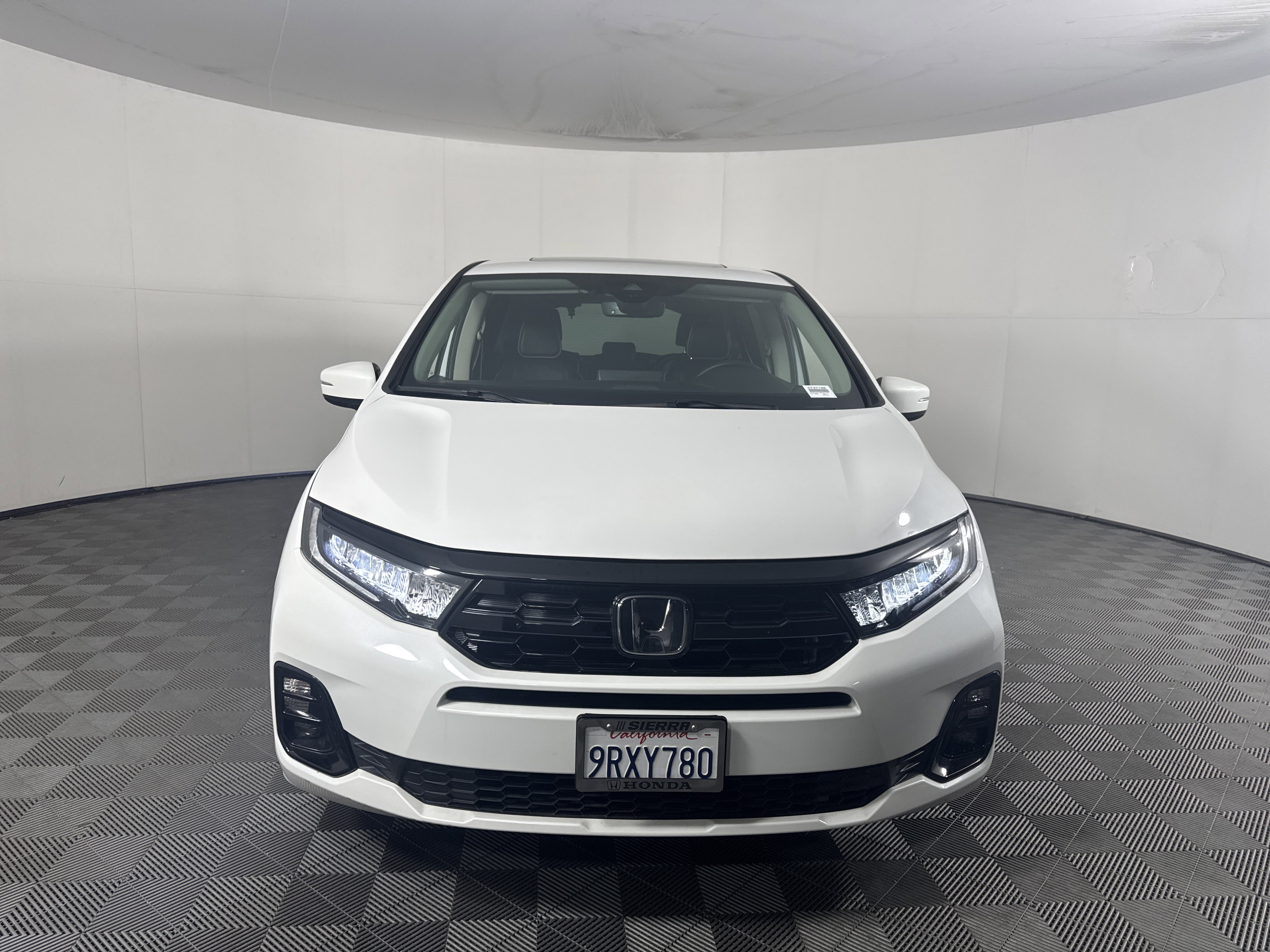 Certified 2025 Honda Odyssey Elite image 8