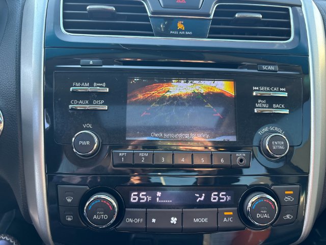 Used 2013 Nissan Altima 3.5 SL FWD image 21