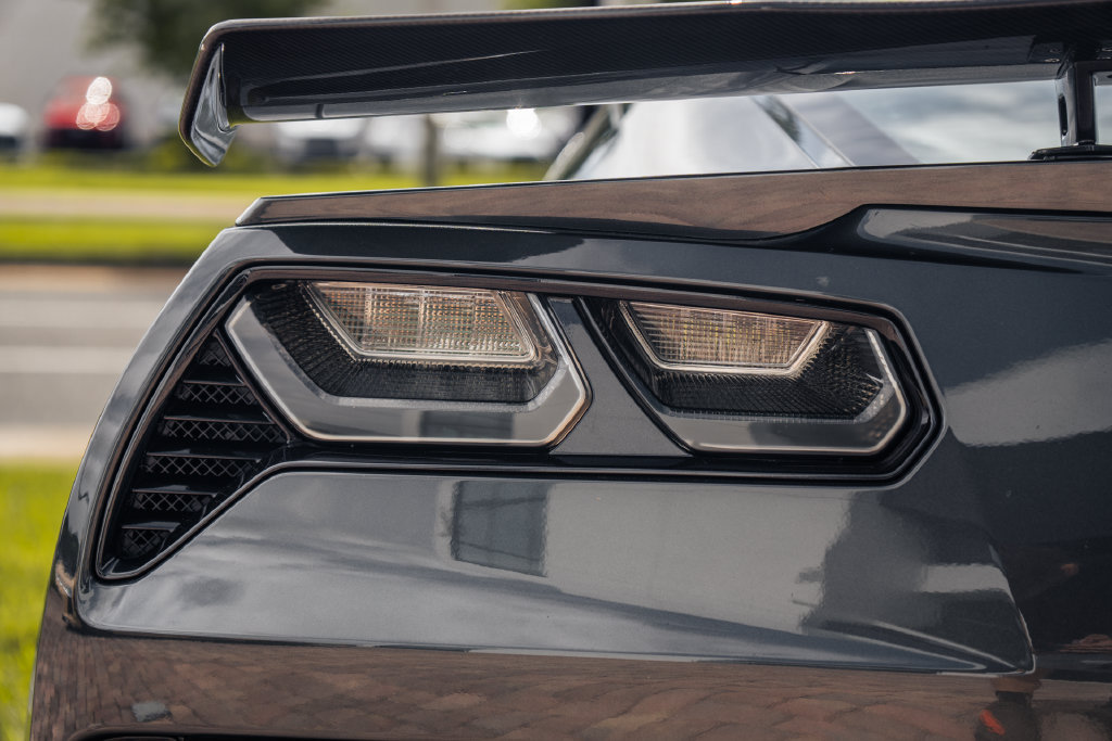 Used 2019 Chevrolet Corvette ZR1 RWD image 11