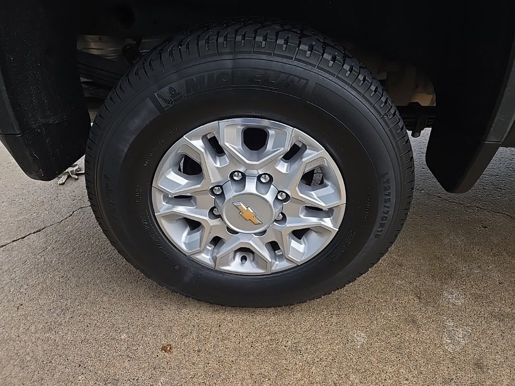 Used 2024 Chevrolet Silverado 2500 LT image 35
