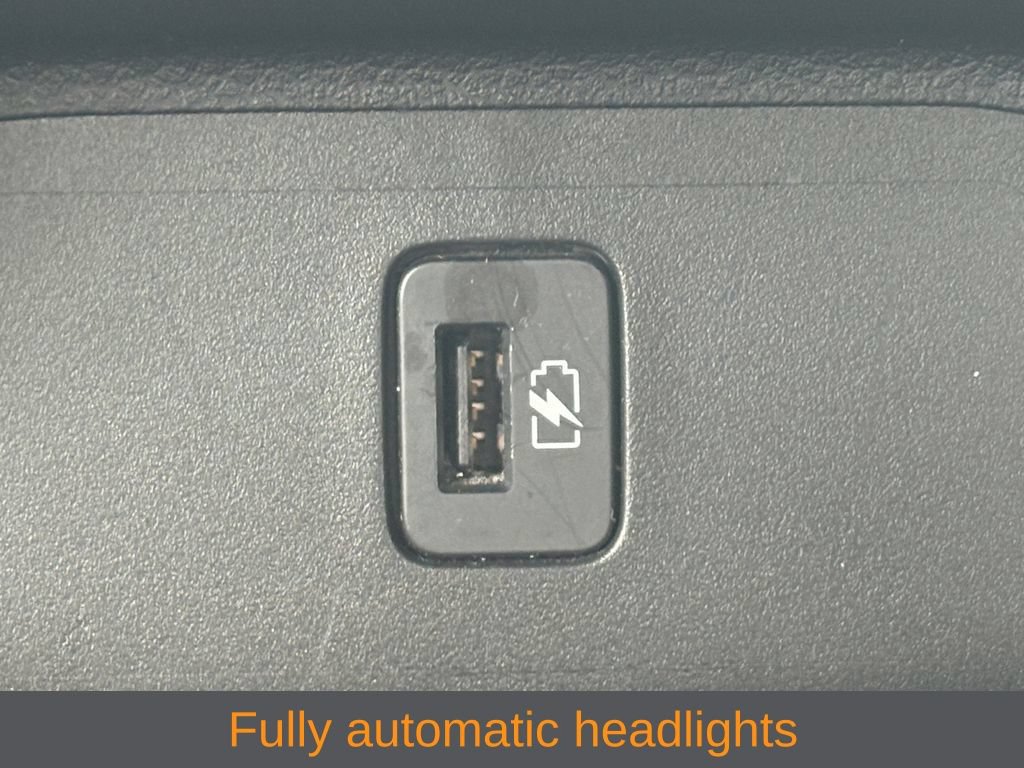 Used 2025 Nissan Sentra SV FWD image 5