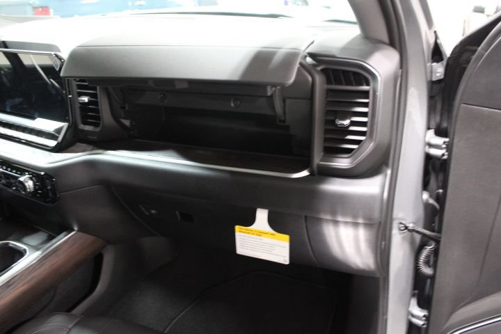 New 2026 GMC Sierra 1500 SLT w/ SLT Premium Plus Package AWD/4WD image 30