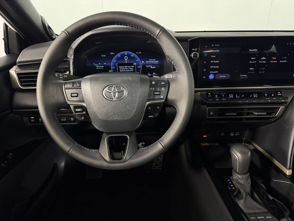 Used 2025 Toyota Camry XSE AWD/4WD image 13