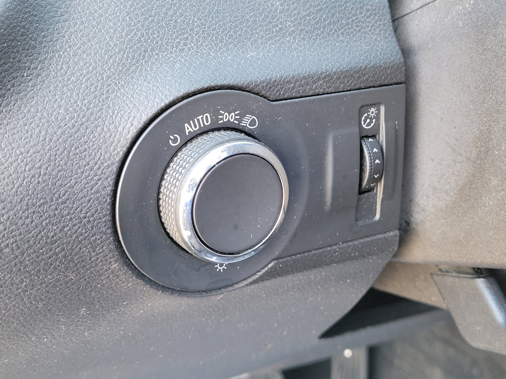 Used 2014 Chevrolet Camaro LS image 16