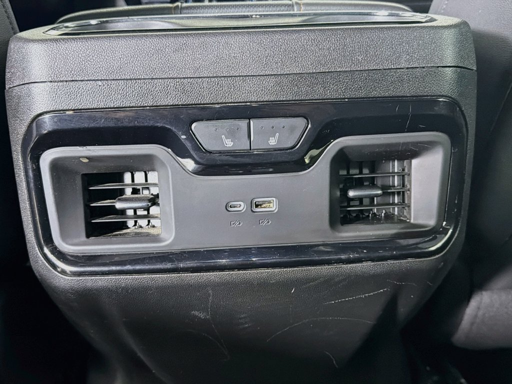 Used 2024 GMC Sierra 2500 AT4 w/ AT4 Premium Plus Package AWD/4WD image 23