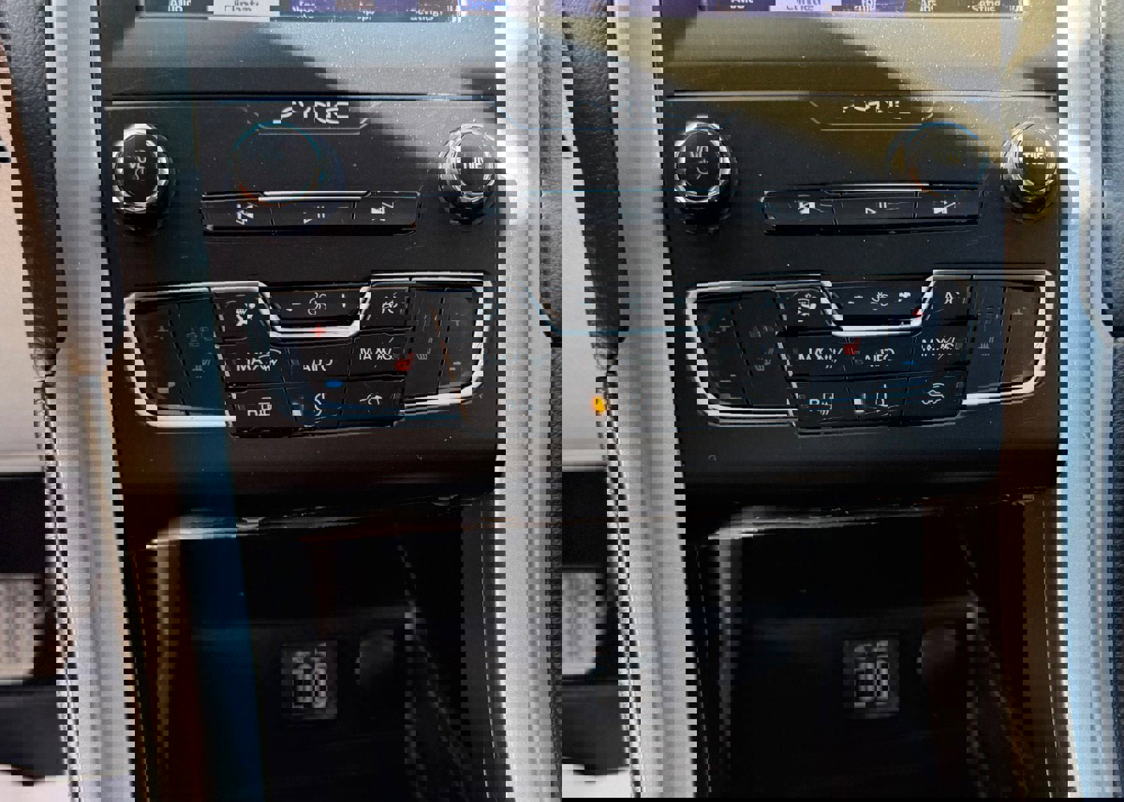 Certified 2020 Ford Fusion SEL image 36