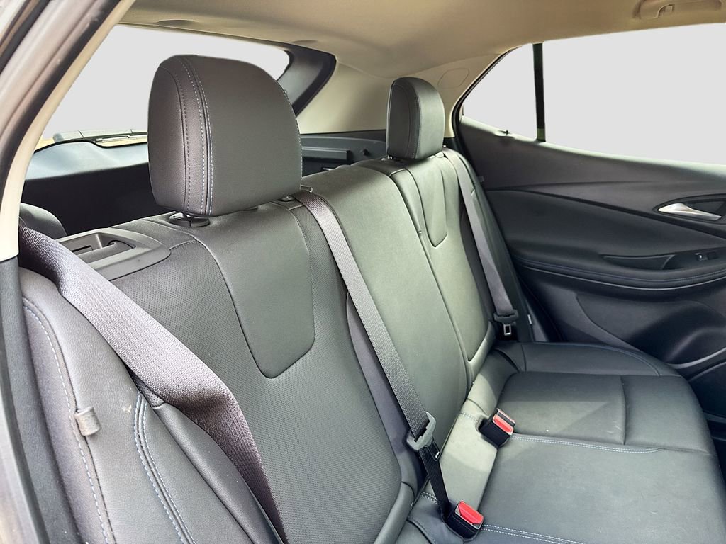 Used 2025 Buick Encore GX Sport Touring image 20